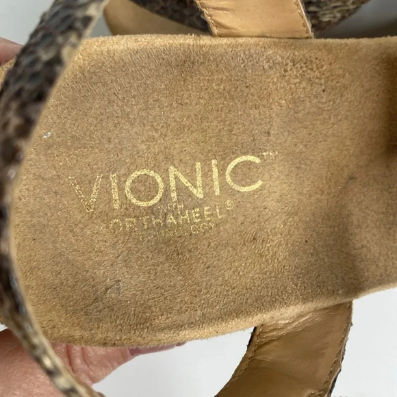 VIONIC Orthoheel Animal Print Wesge Sandals - Picture 4 of 8
